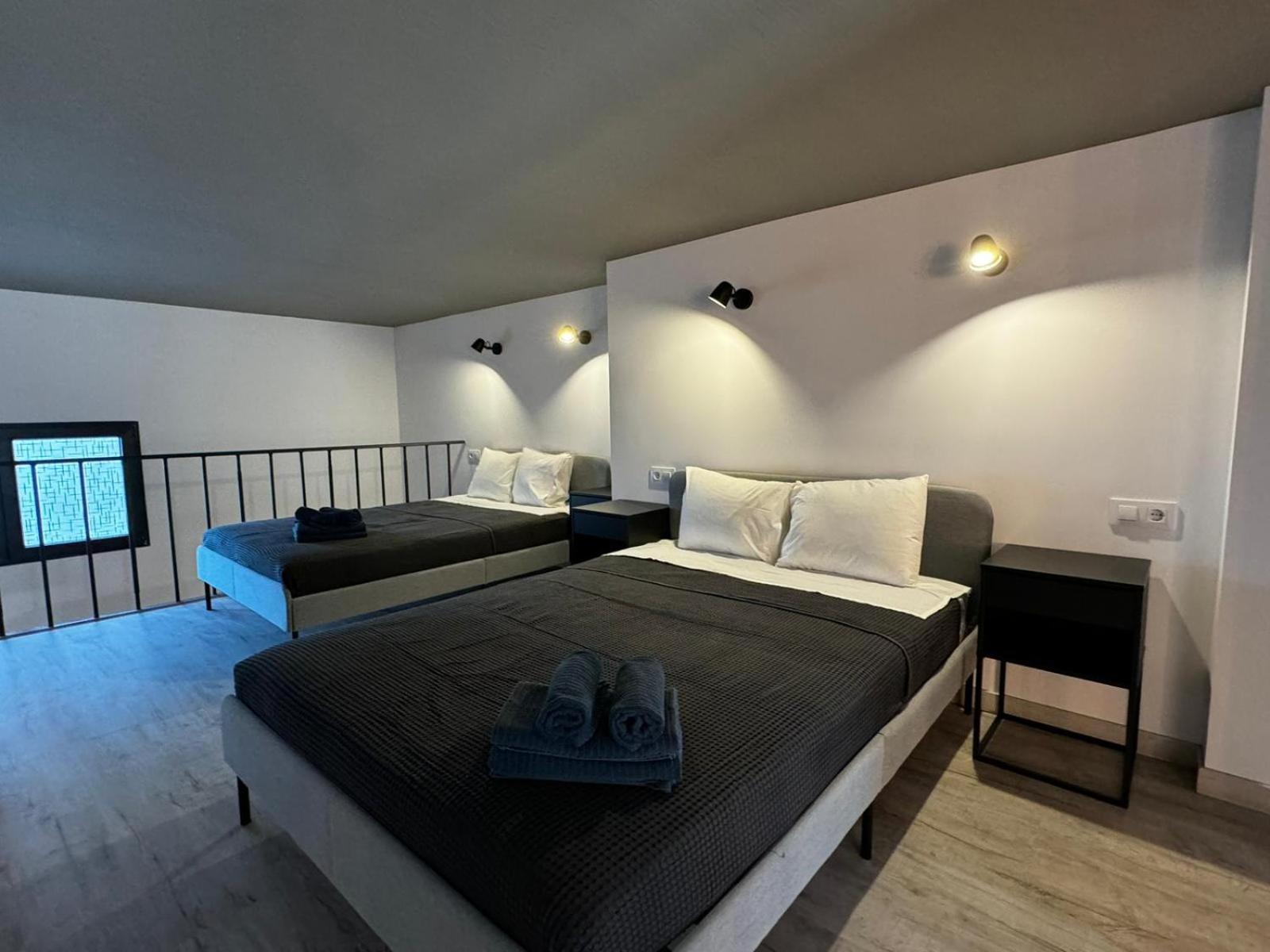 Melia Y Fuster 23C Lejlighedshotel Valencia Eksteriør billede