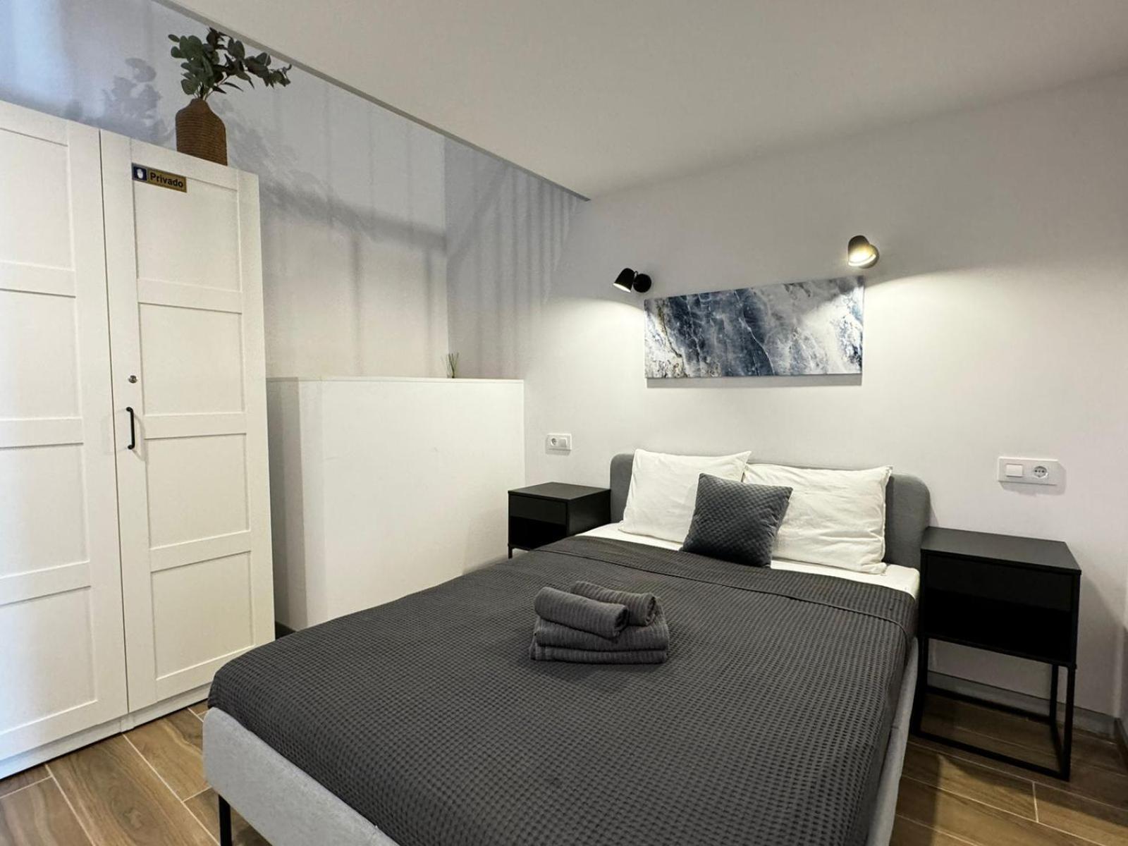 Melia Y Fuster 23C Lejlighedshotel Valencia Eksteriør billede
